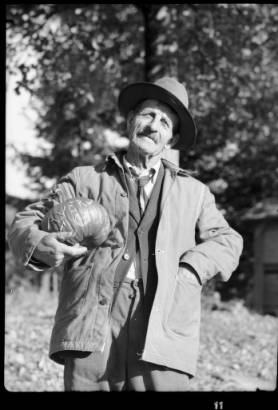 Joe Larkin Hartley. Photo by Hugh Morton, found in the Hugh Morton Photographs and Films #P0081, copyright 1940s, North Carolina Collection, University of North Carolina at Chapel Hill Library.